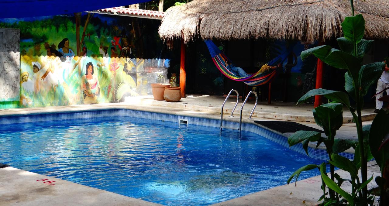Casa Tucan Hotel Плая дел Кармен Екстериор снимка
